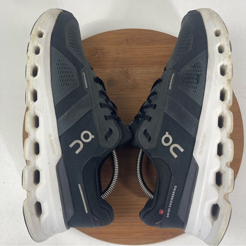 On Men’s Cloudrunner 2 - image 6